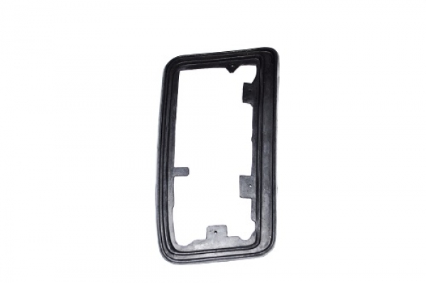 MK4 REAR LAMP SEAL R/H (REVERSE LAMP TYPE)